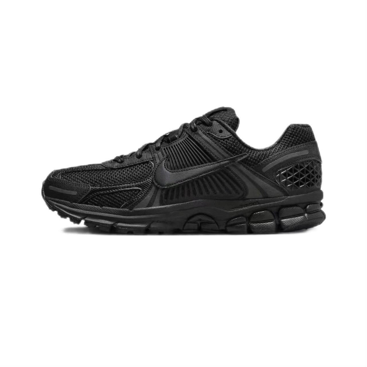 Nike Zoom Vomero 5 Black