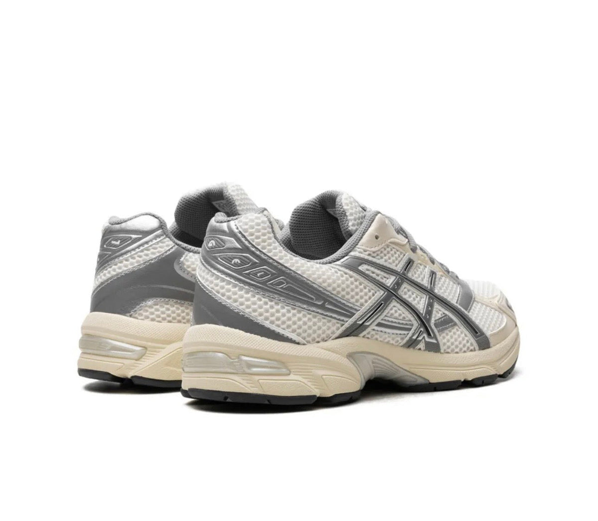 ASICS Gel 1130 silver cream - high-performance athletic footwear in Silver with advanced cushioning