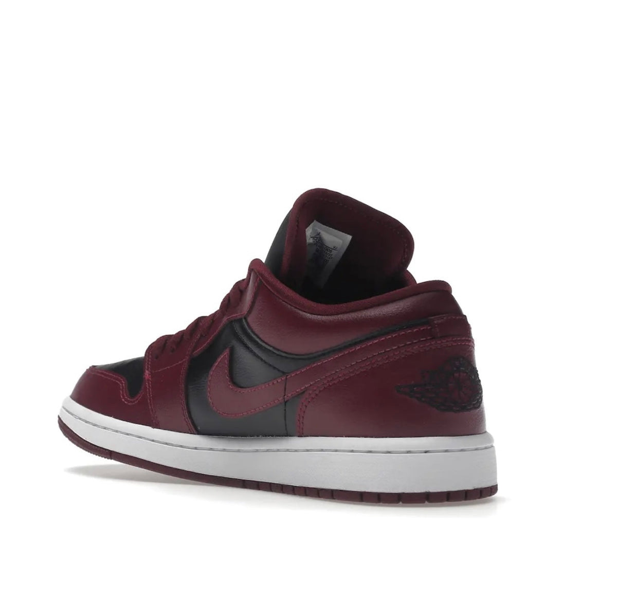 Jordan 1 Low Beetroot - high-performance athletic footwear with advanced cushioning