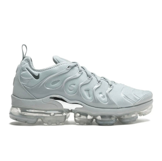 Nike Vapormax light gray - high-performance athletic footwear with advanced cushioning