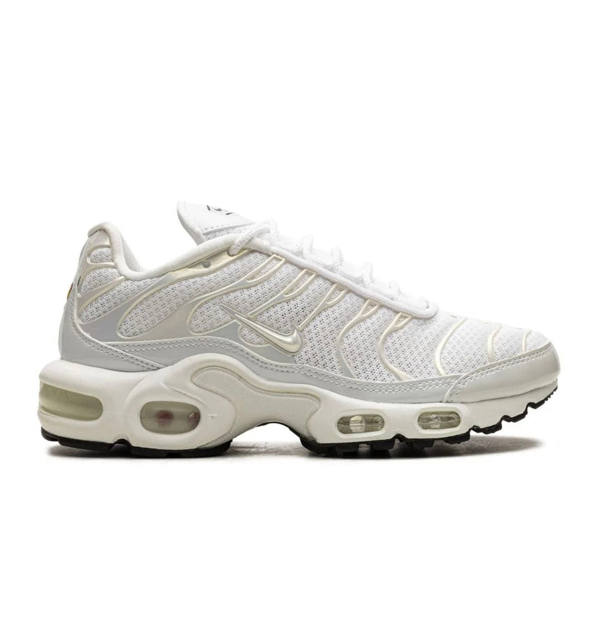 Nike Air max White - high-performance athletic footwear in White with advanced cushioning