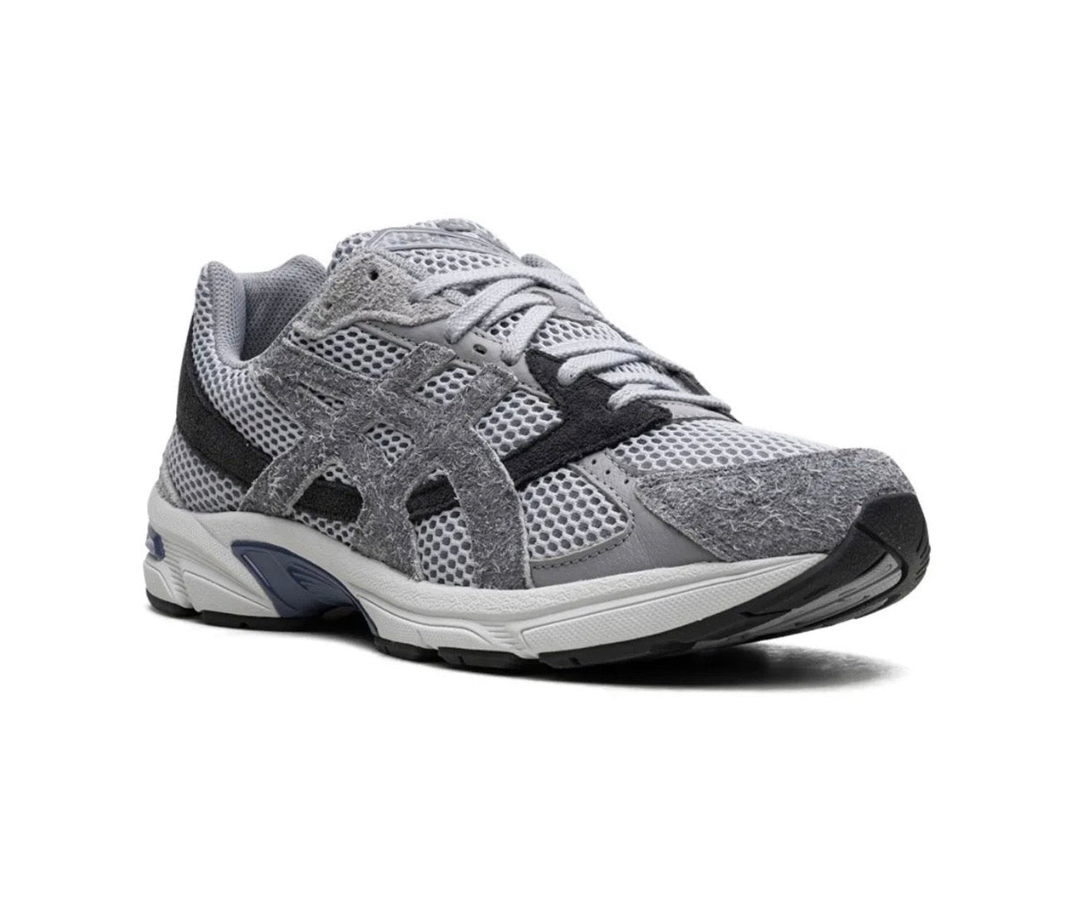 ASICS Gel 1130 grey black - high-performance athletic footwear in Black with advanced cushioning