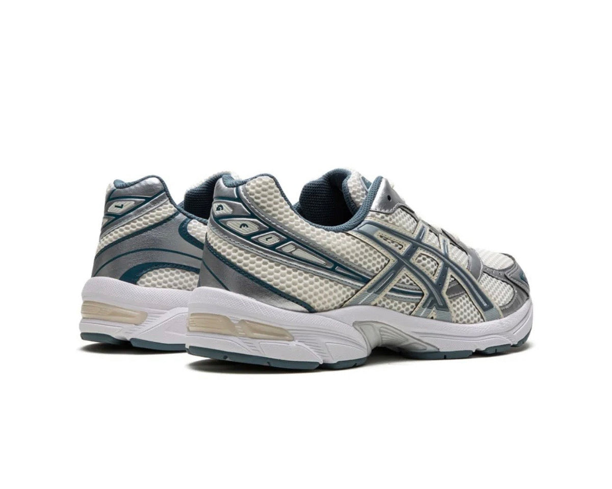 ASICS Gel 1130 silver - high-performance athletic footwear in Silver with advanced cushioning