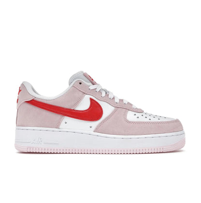 Nike AIR FORCE 1 - high-performance athletic footwear with advanced cushioning