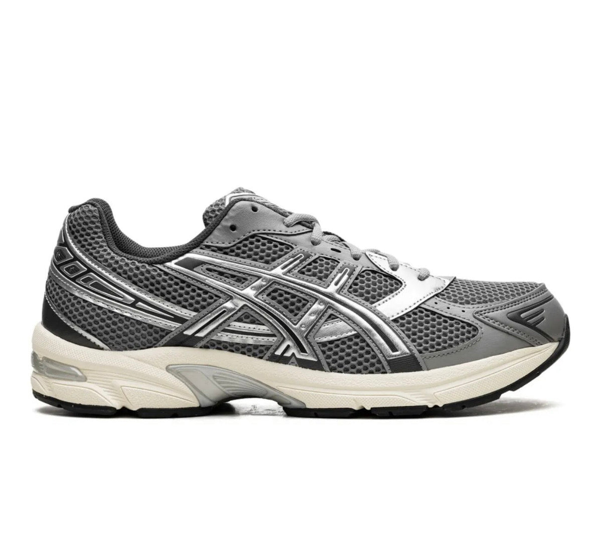 ASICS Gel 1130 silver - high-performance athletic footwear in Silver with advanced cushioning