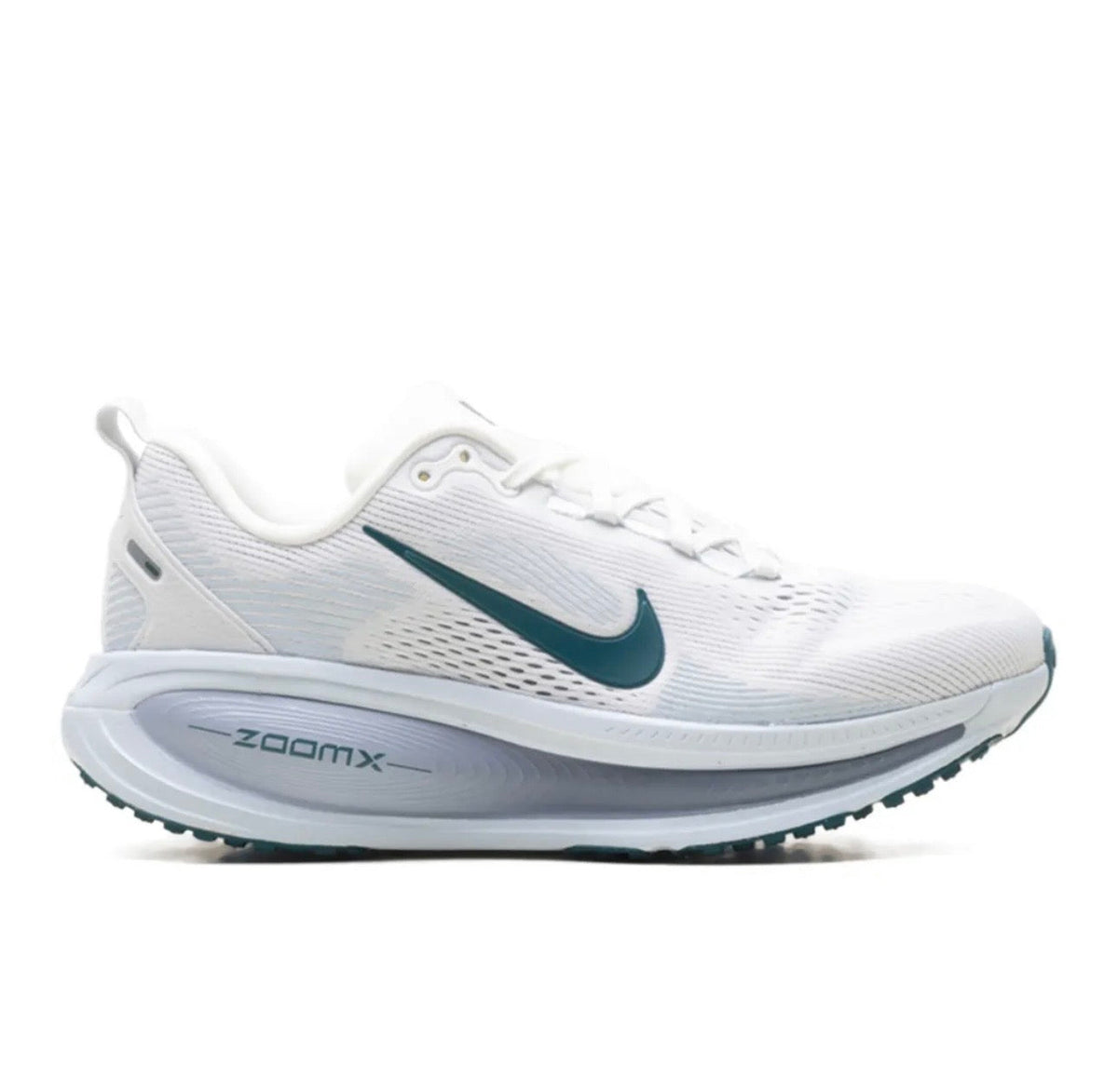 Nike Vomero Plus Light Blue - high-performance athletic footwear in Blue with advanced cushioning