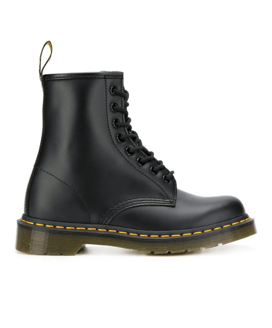 Doctor Martens Boots Smooth Black - high-performance athletic footwear in Black with advanced cushioning