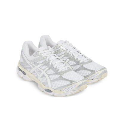 ASICS Gel cumulus white cream - high-performance athletic footwear in White with advanced cushioning