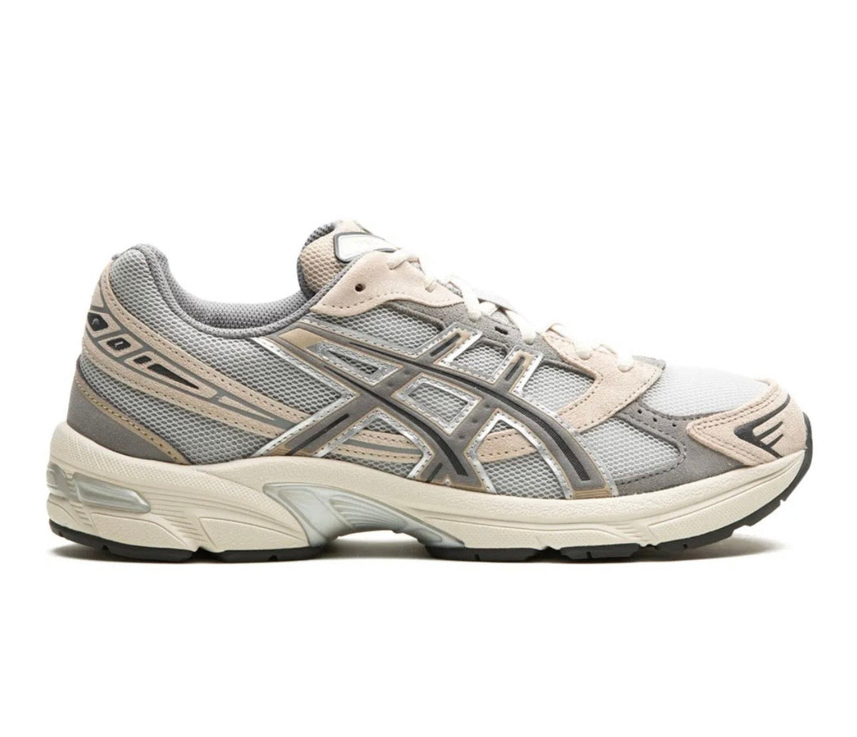 ASICS Gel 1130 silver cream - high-performance athletic footwear in Silver with advanced cushioning