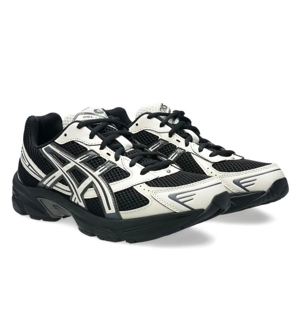 ASICS Gel 1130 black white - high-performance athletic footwear in Black with advanced cushioning
