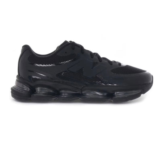 New Balance 2000 Black - high-performance athletic footwear in Black with advanced cushioning